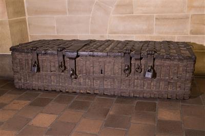 059dded6-df32-41bc-9280-a23174f5ea1b.jpg; 90; ;